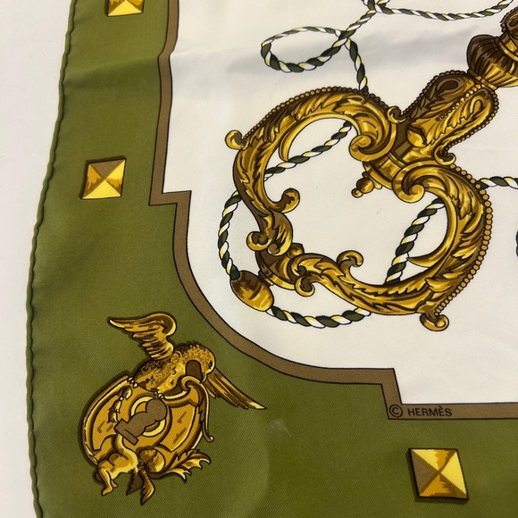HERMES Silk Keys Les Cles Scarf 90 - Picture 12 of 13